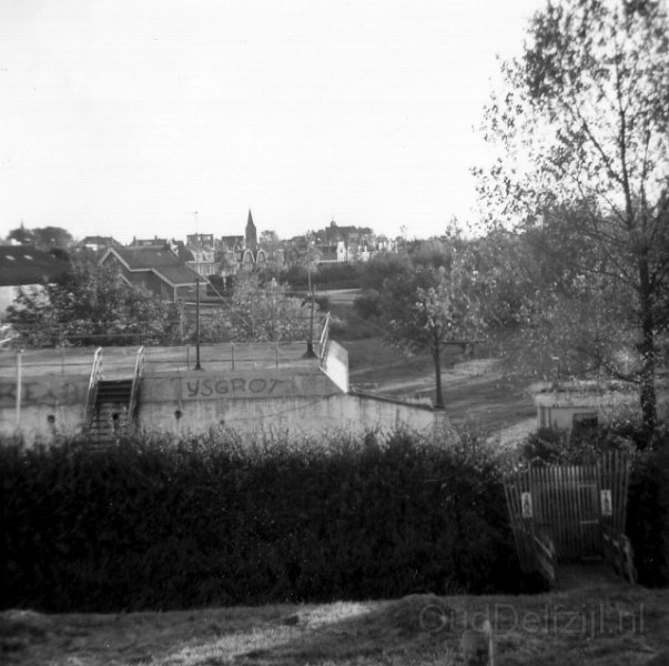 Zeebadweg bunker bij speeltuin 1965.jpg